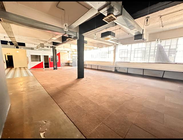 254M² OFFICE TO LET IN MILPARK